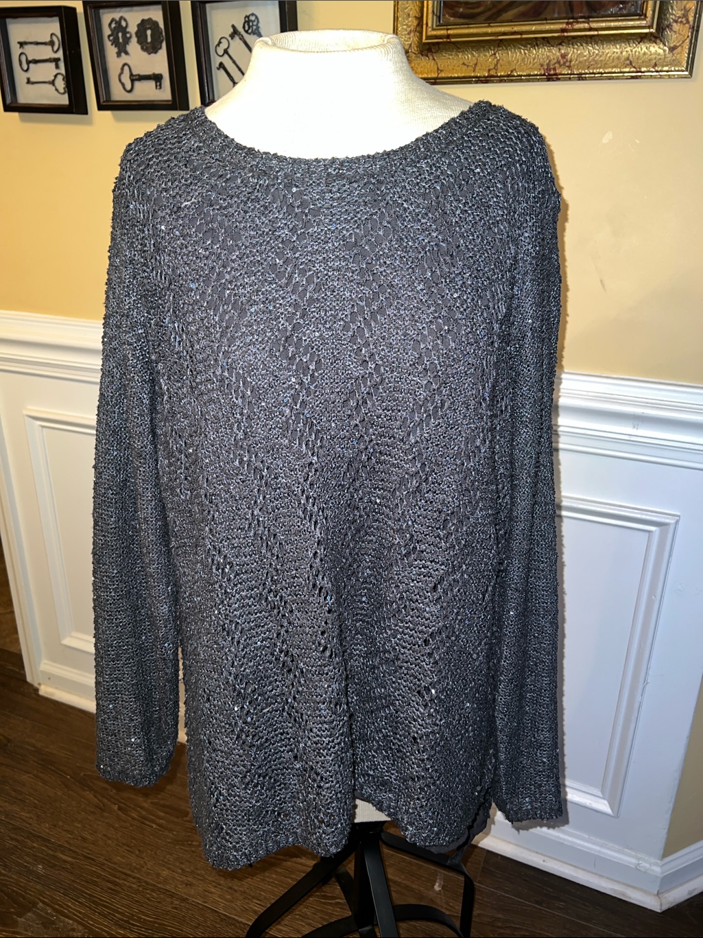 Gray Open-Knit Women's Sweater - Classic Crewneck